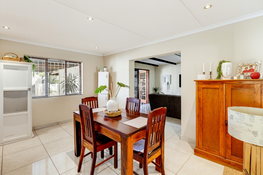 3 Bedroom Property for Sale in Pine Acres Western Cape